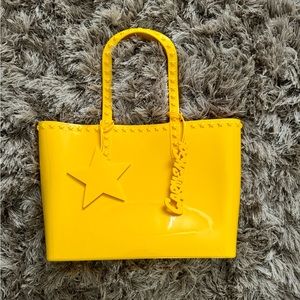 Carmen Sol made in Italy medium sized tote in yellow